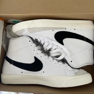 Women’s Blazer mid ‘77